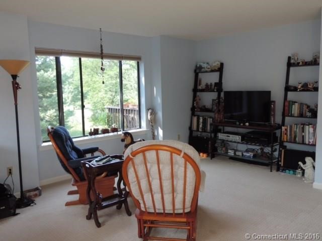 86Silo Way #86, Bloomfield, CT 06002