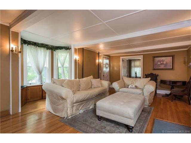 60Wintonbury Ave, Bloomfield, CT 06002
