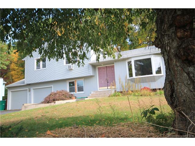 21 Christine Cir, Bloomfield, CT 06002