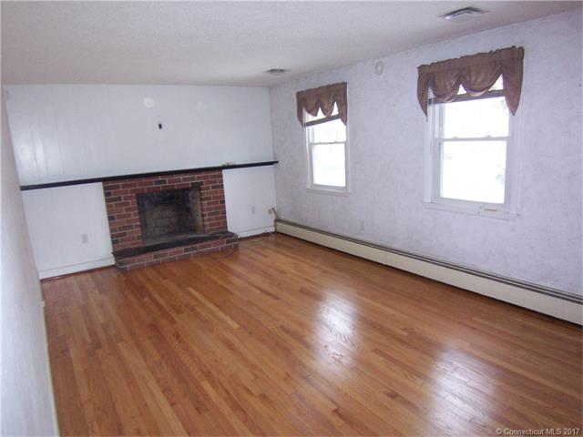 581 Park Ave, Bloomfield, CT 06002