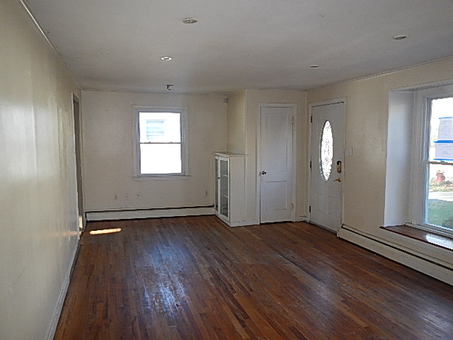 15 Walker LaneBloomfield, CT, 06002Hartford County