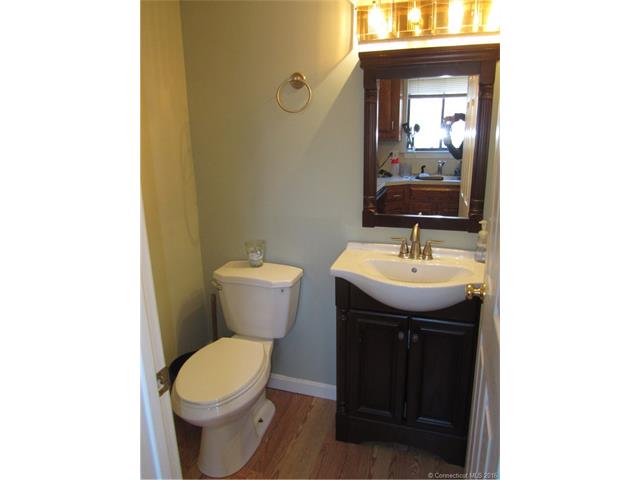 600 Clark Ave, Bristol, CT 06010