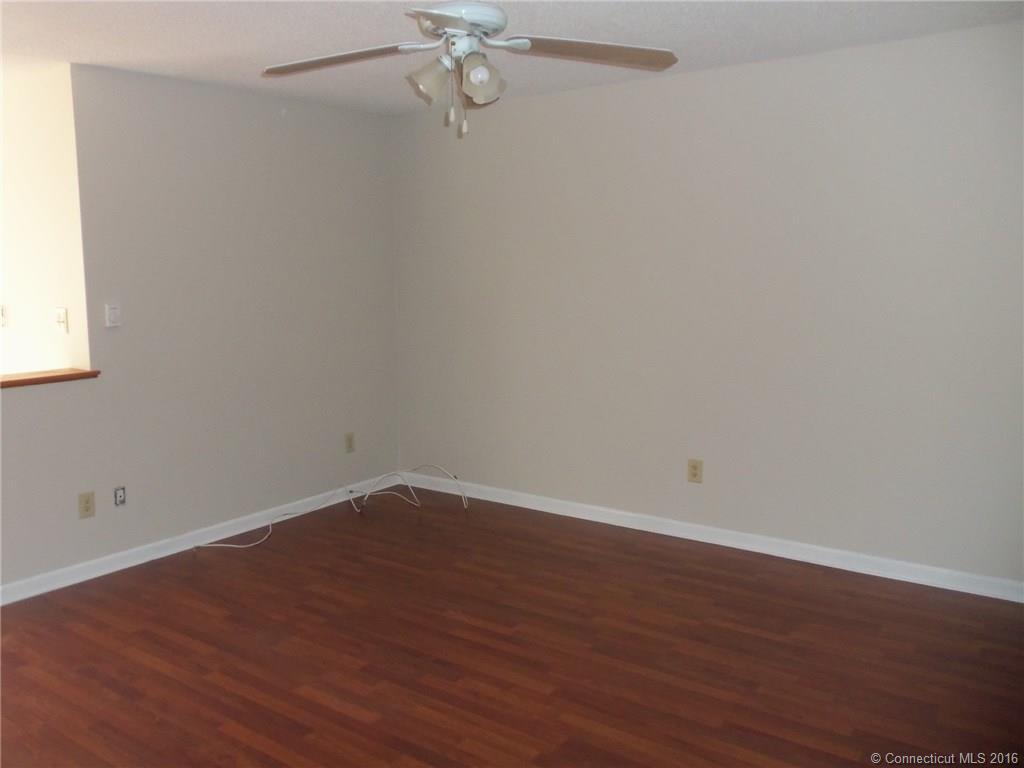 895 Matthews St, Bristol, CT 06010