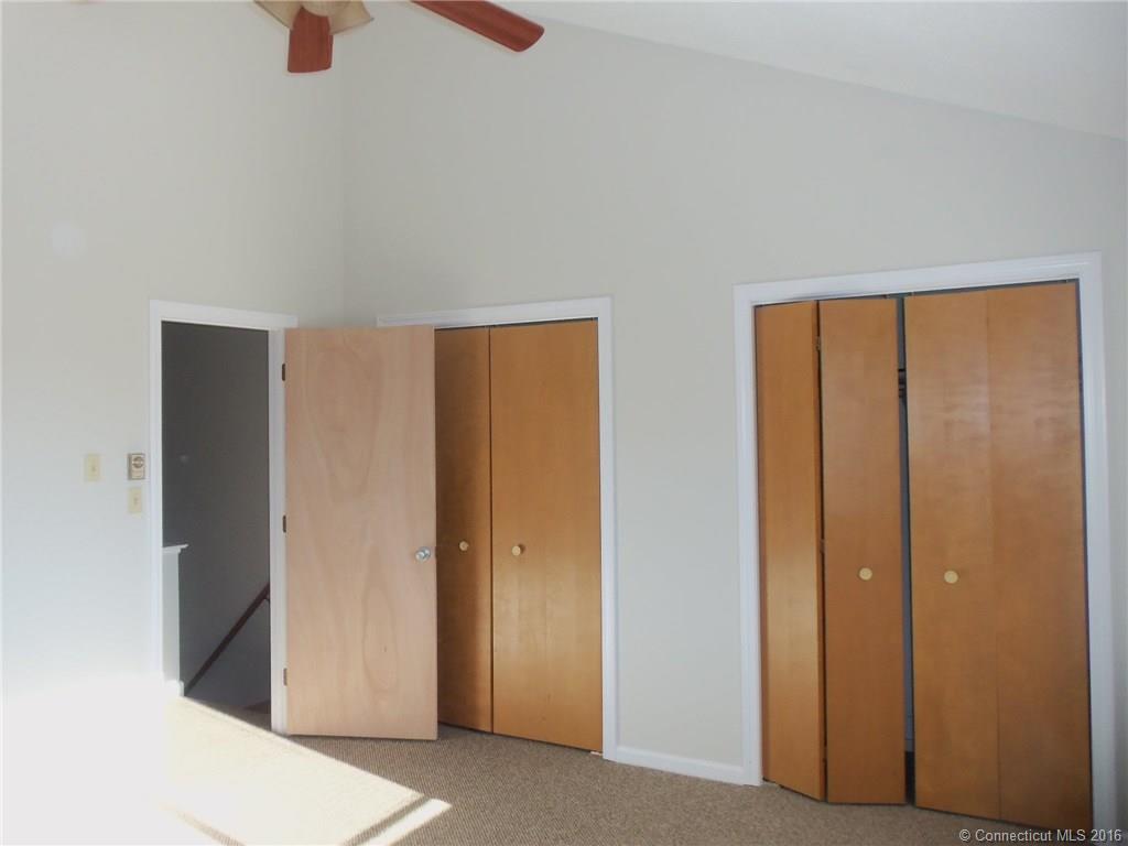 895 Matthews St, Bristol, CT 06010