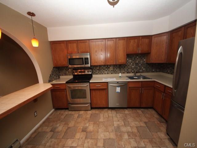 59 West Washington Street, Bristol, CT 06010