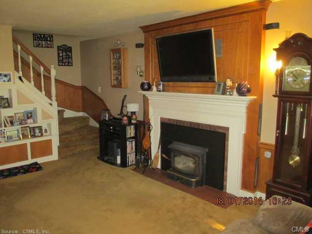 140 Hoover Avenue, Bristol, CT 06010