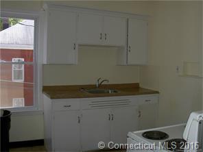 146-148 Laurel St, Bristol, CT 06010