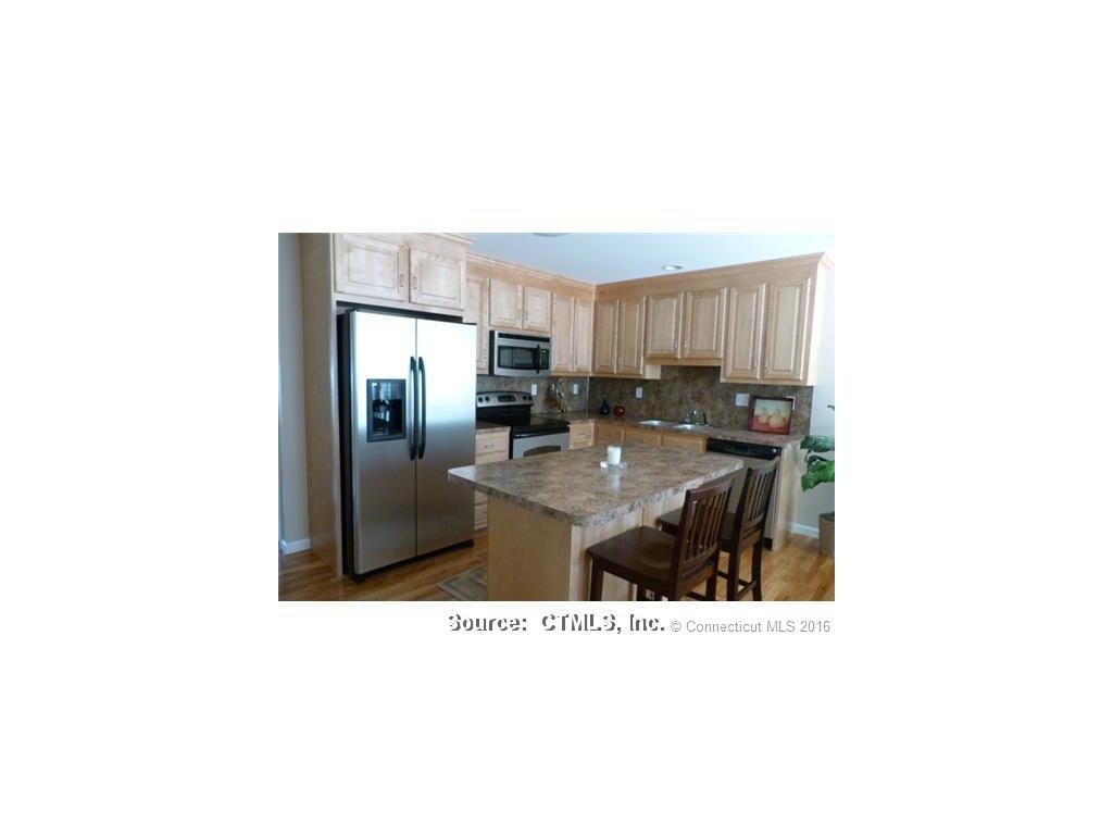 370 Emmett St, Bristol, CT 06010