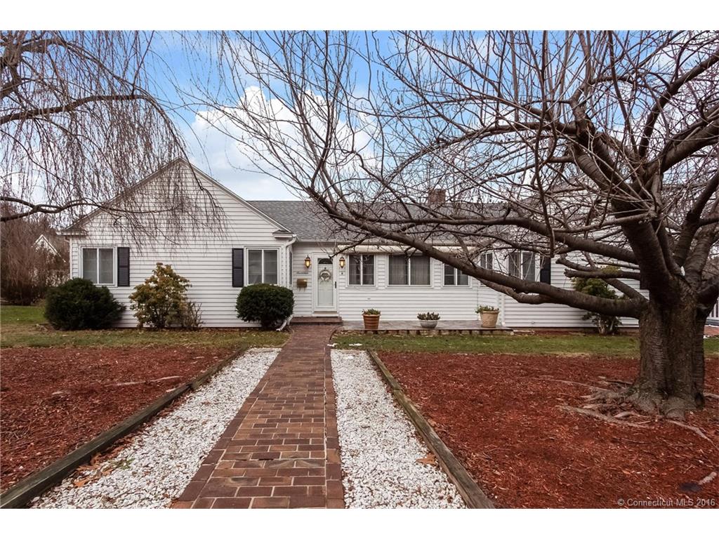 17 Moody St, Bristol, CT 06010