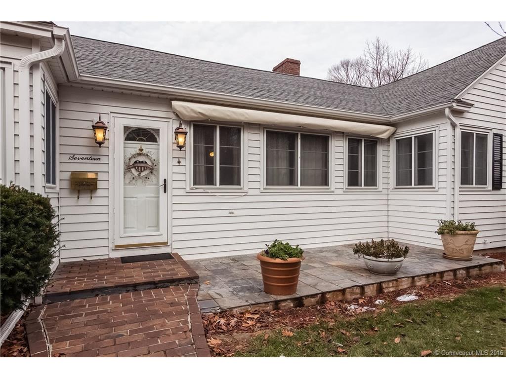 17 Moody St, Bristol, CT 06010