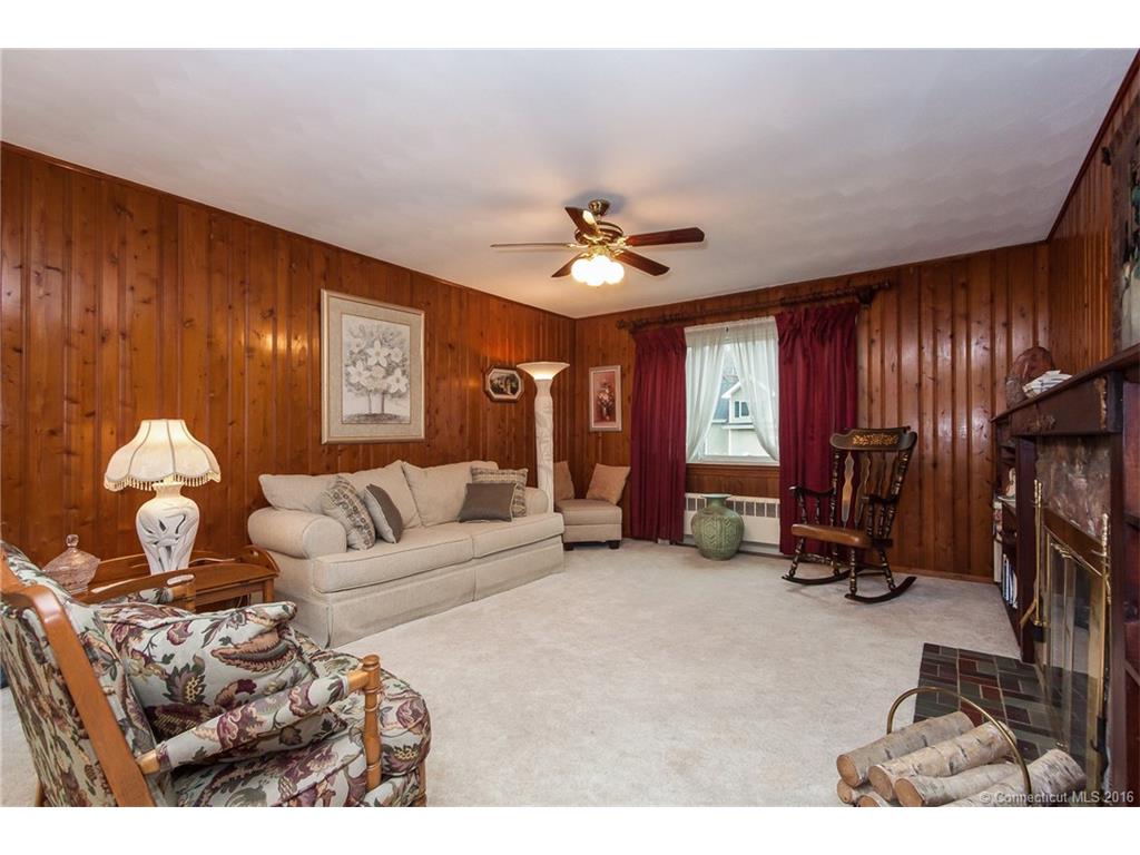 17 Moody St, Bristol, CT 06010