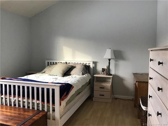 895Matthews St #12, Bristol, CT 06010