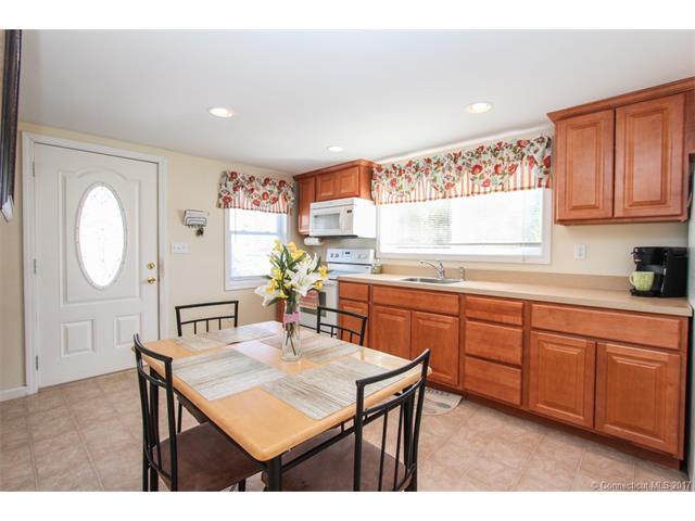 29Lillian Rd, Bristol, CT 06010