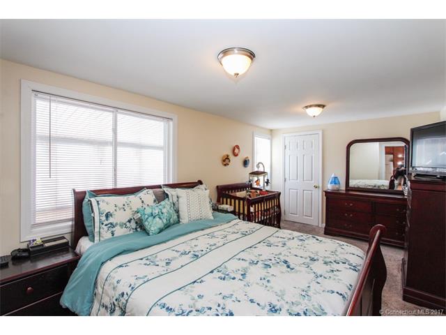 29Lillian Rd, Bristol, CT 06010