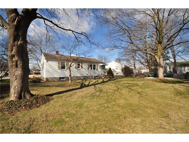 129Lyons Rd, Bristol, CT 06010