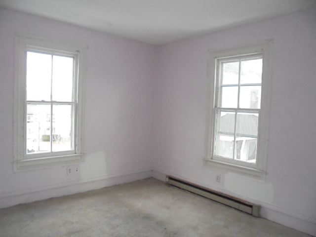 7 Pardee St #8Bristol, CT, 06010Hartford County