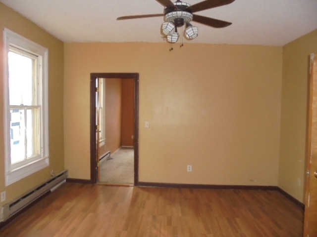7 Pardee St #8Bristol, CT, 06010Hartford County