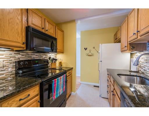 24 Pamela Ct, East Windsor, CT 06016
