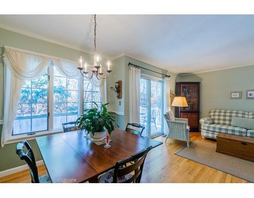 24 Pamela Ct, East Windsor, CT 06016