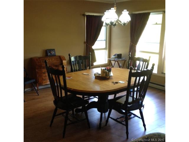 80 North Elm St, North Canaan, CT 06018