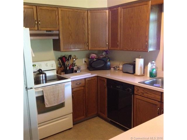 80 North Elm St, North Canaan, CT 06018