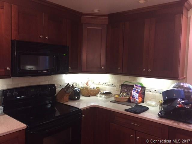 15 Lawrence Ave, North Canaan, CT 06018