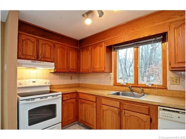 460Dowd Ave #460, Canton, CT 06019