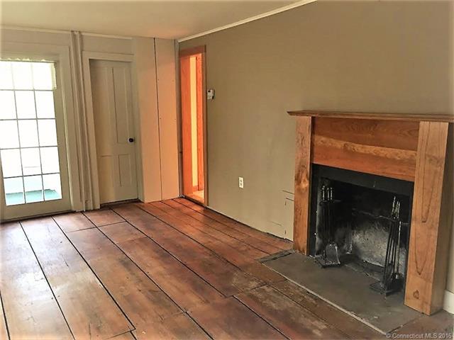 124 Norfolk Rd, Winchester, CT 06021