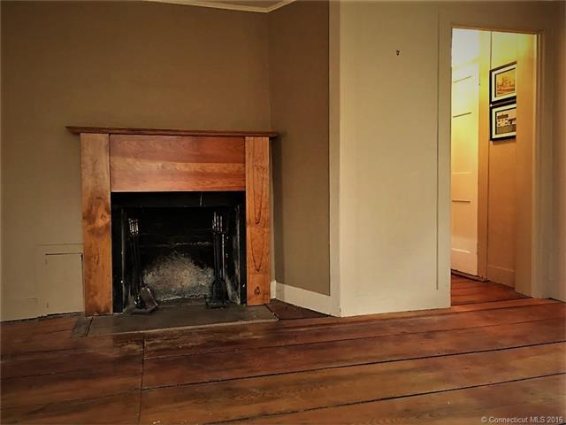 124 Norfolk Rd, Winchester, CT 06021