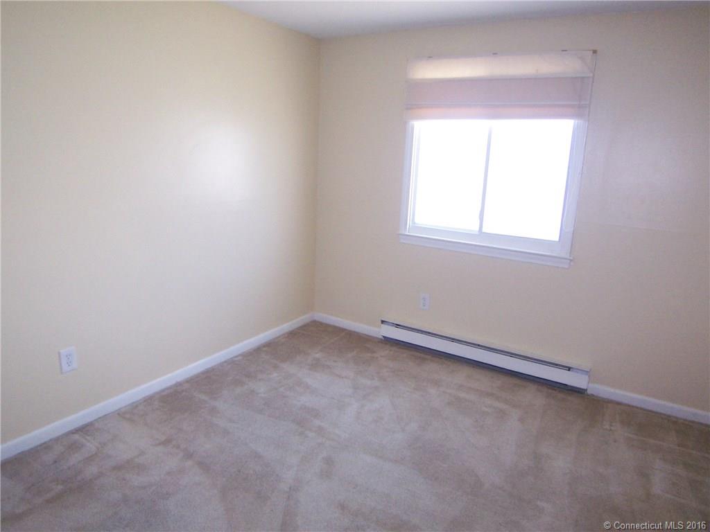 16 Seymour Rd, E Granby, CT 06026
