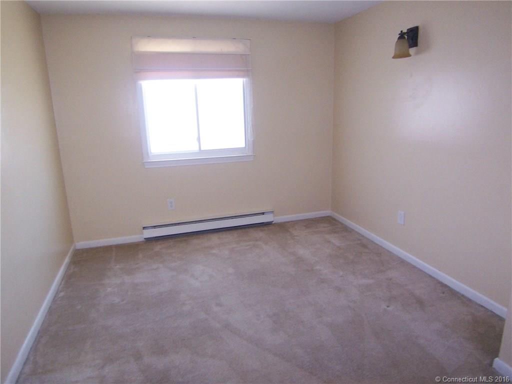 16 Seymour Rd, E Granby, CT 06026