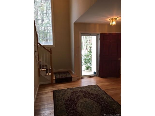28Brighton Dr, E Granby, CT 06026