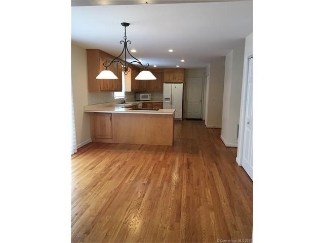28Brighton Dr, E Granby, CT 06026