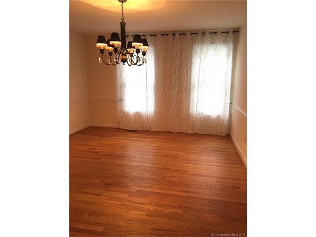 28Brighton Dr, E Granby, CT 06026