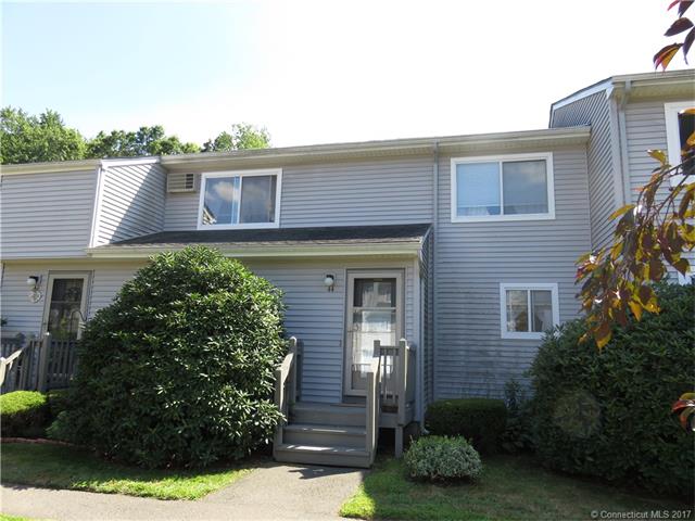 44 Chelsea Ln, E Granby, CT 06026
