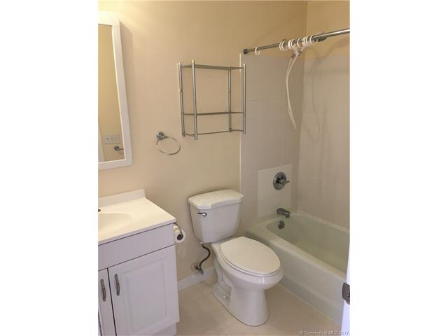 16Seymour Rd #20B, E Granby, CT 06026