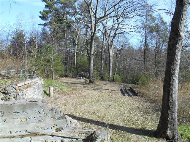 57 Peck Orchard Rd, Hartland, CT 06027