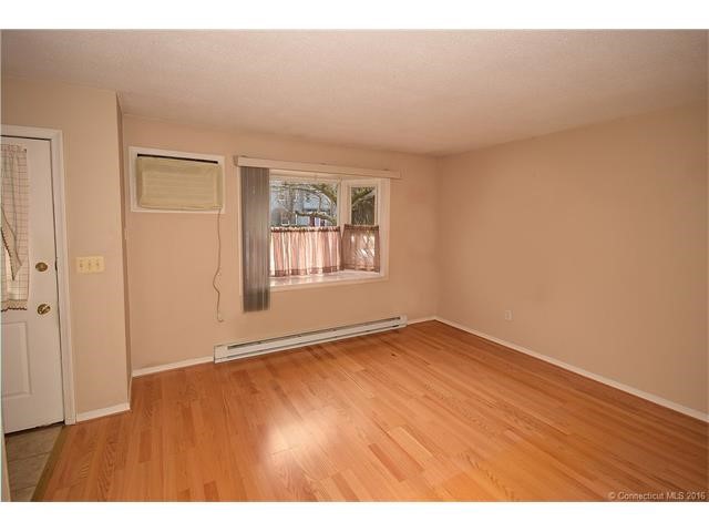 1Abbott Rd #171, Ellington, CT 06029