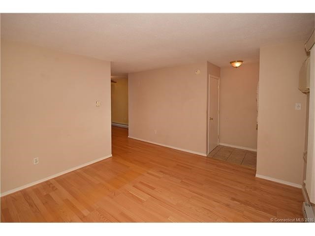 1Abbott Rd #171, Ellington, CT 06029