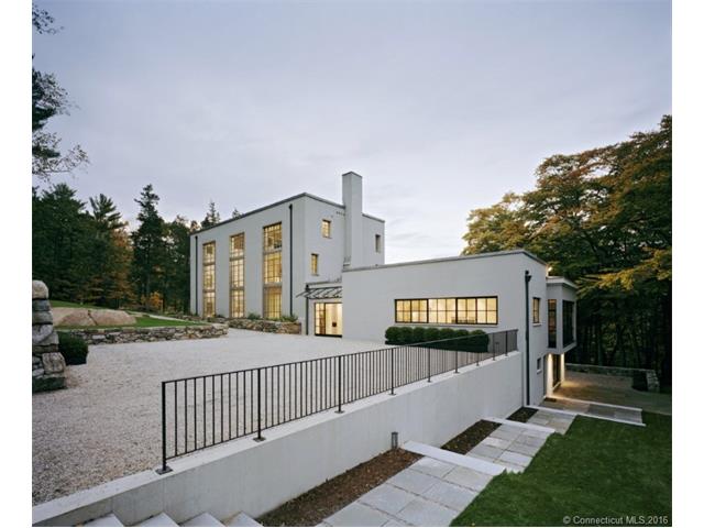 71 Under Mountain Road, Canaan, CT 06031