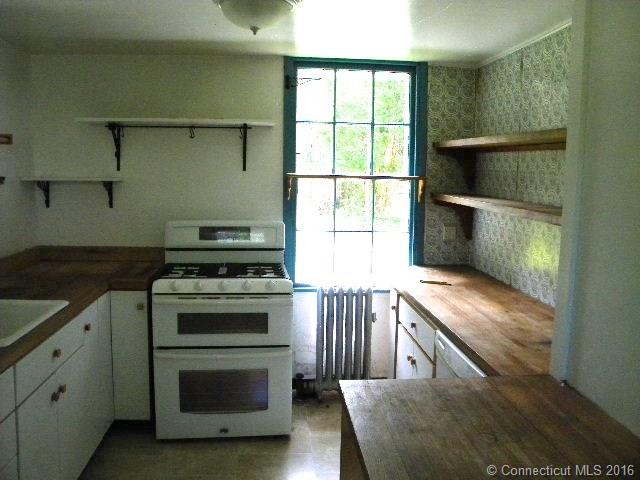 81 Main St, Canaan, CT 06031