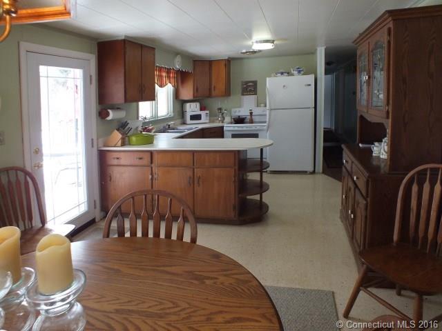 17 Facchin St, Canaan, CT 06031