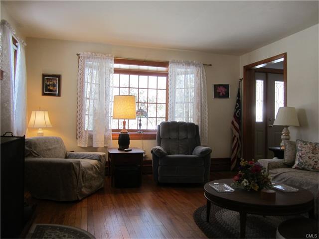 92 Railroad Street, Canaan, CT 06031