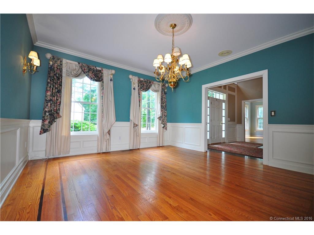 1 Fitzwilliam Park, Farmington, CT 06032