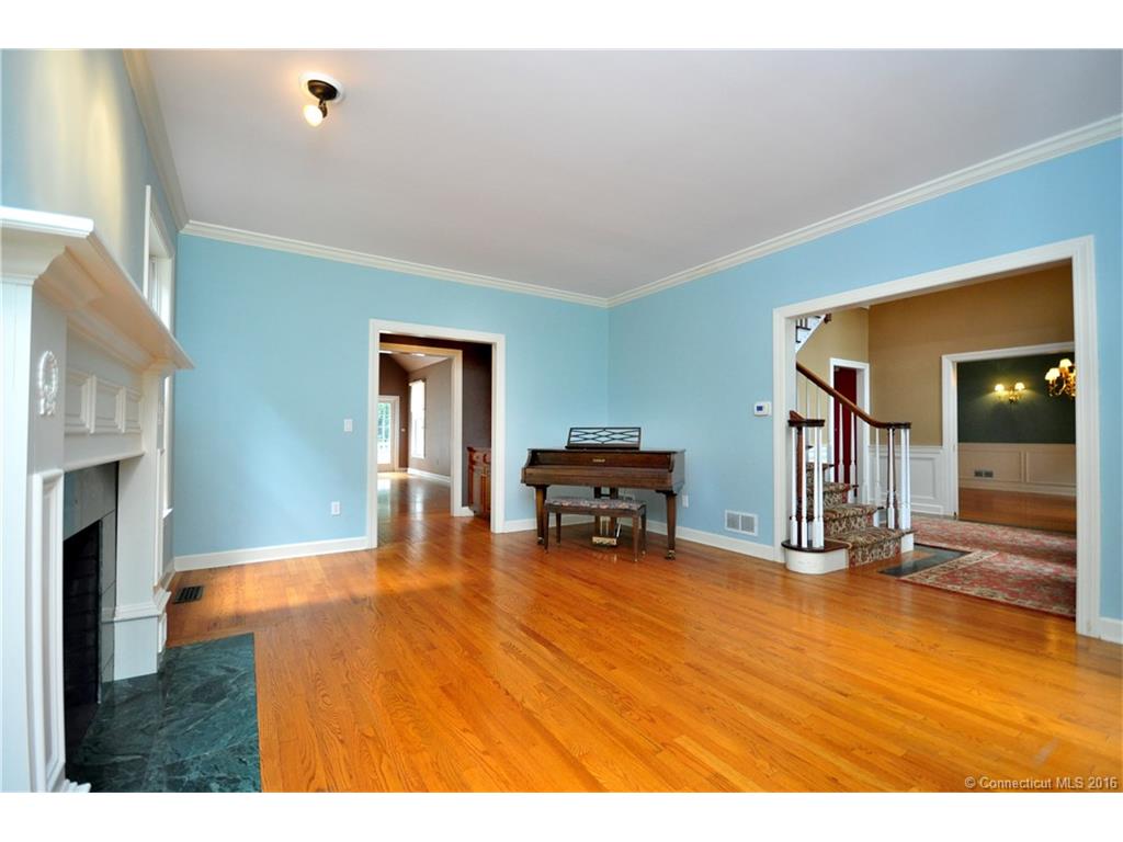 1 Fitzwilliam Park, Farmington, CT 06032