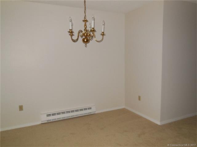 71Wellington Dr #71, Farmington, CT 06032