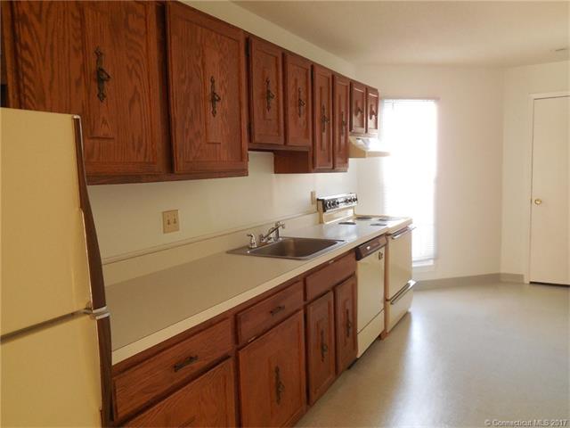 71Wellington Dr #71, Farmington, CT 06032