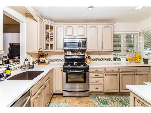 9Talcott Gln #H, Farmington, CT 06032