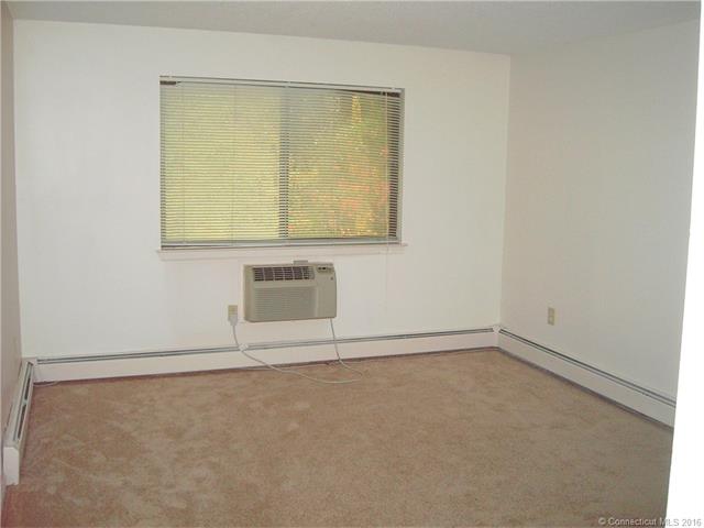 85 Oxbow Dr, Glastonbury, CT 06033