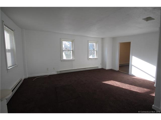 9 Mill St, Glastonbury, CT 06033